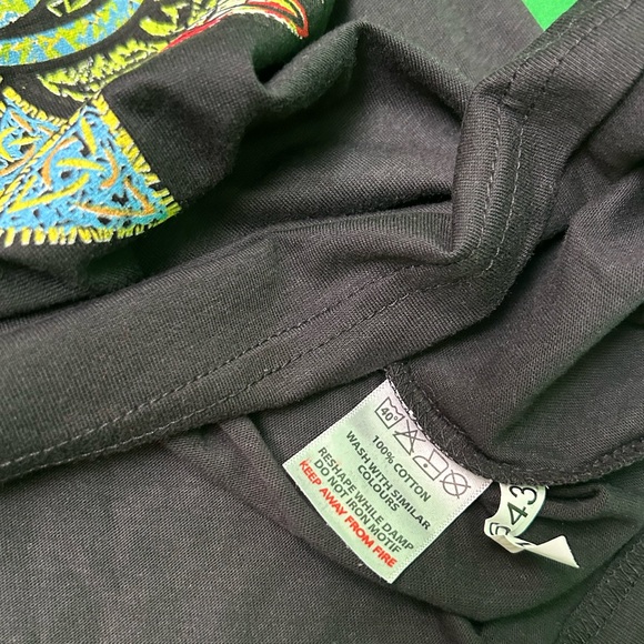 NWT Irish Celtic Motif 100% Cotton V-neck Women’s T-shirt. Color Black. Size XL. - Picture 6 of 8